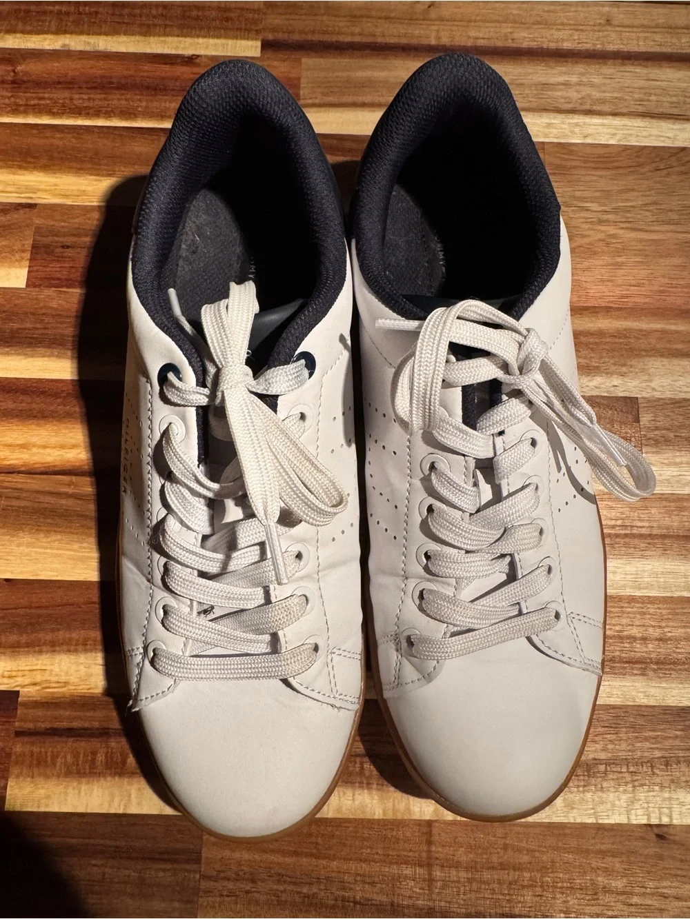 Tommy Hilfiger White and Black Low-Top Lace-Up Sneakers